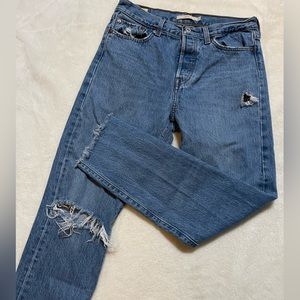 Levi’s wedgie distressed denim jeans